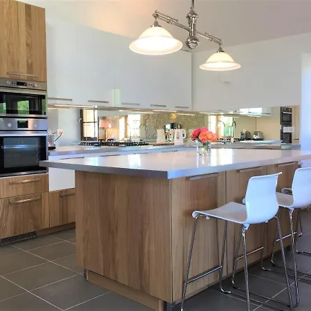 Apartment Ancient Stone Barn Luxury Renovation *